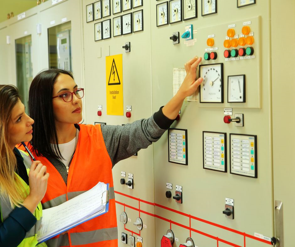 Día de la Mujer en la Ingeniería, una fecha para que más mujeres se sumen a esta actividad
